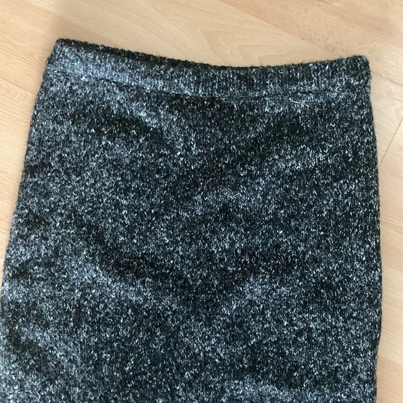Jack by BB Dakota small knit grey skirt - Picture 2 of 6